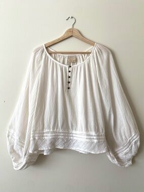 Anthropologie Vanessa Virginia White Boho Long Flowy Sleeve Top Size S